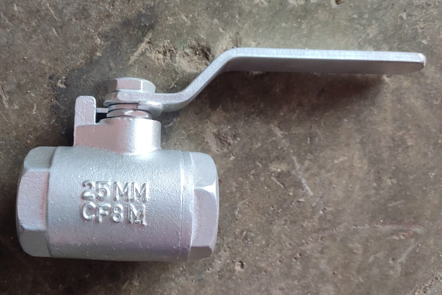 SS threaded ball valve